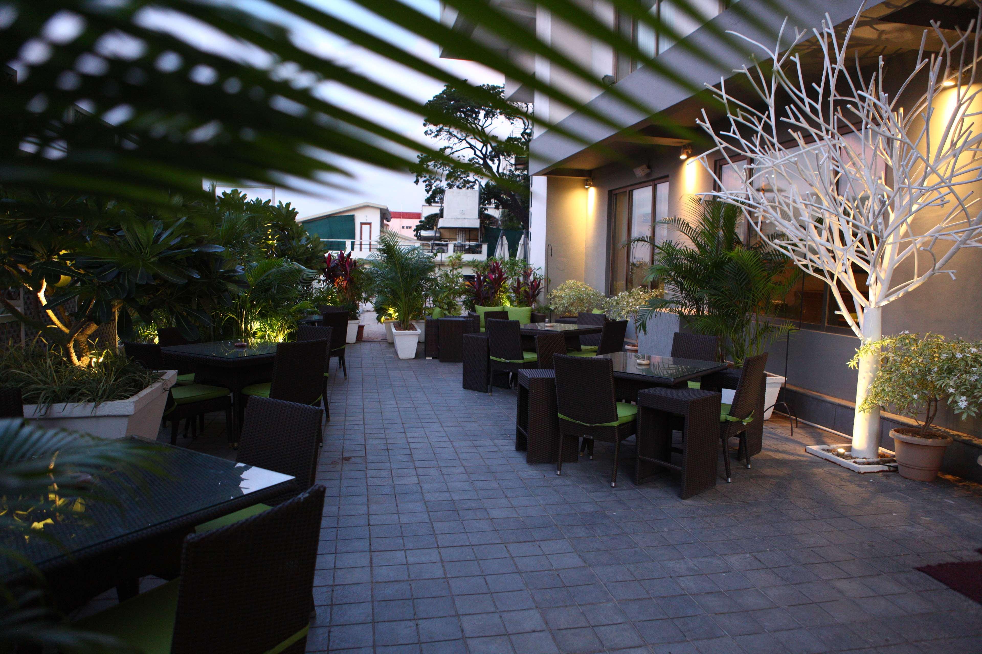 Radisson Blu Plaza Hotel Hyderabad Banjara Hills Exterior photo The outdoor terrace at the hotel