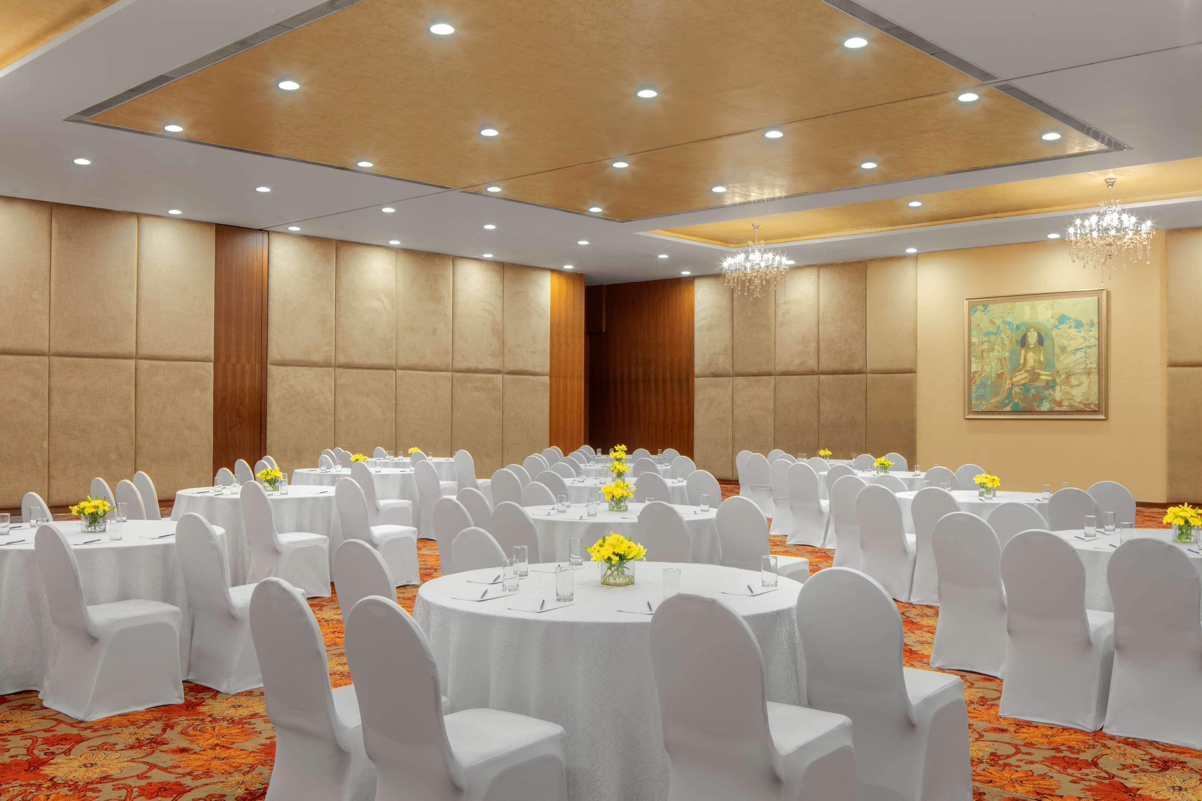 Radisson Blu Plaza Hotel Hyderabad Banjara Hills Exterior photo The ballroom at the hotel